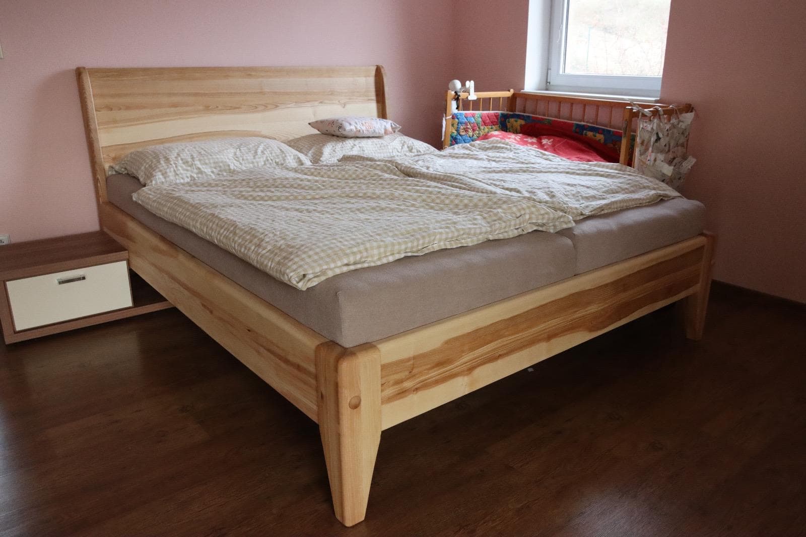 Homepage project showcase - custom solid wood bed installation, reference photo 12